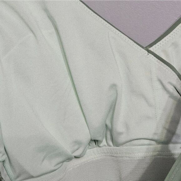 Cupshe Bathing Suit in a Beautiful Green. NWT-Size M - Picture 8 of 9